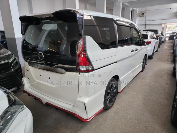 Nissan Serena 2019 White
