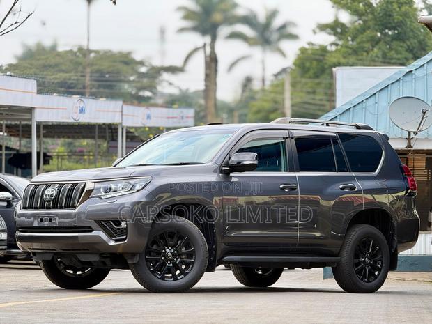 Toyota Land Cruiser Prado 2.8 2021 Gray