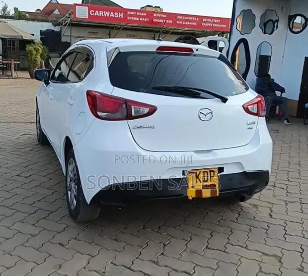 Mazda Demio 2016 White