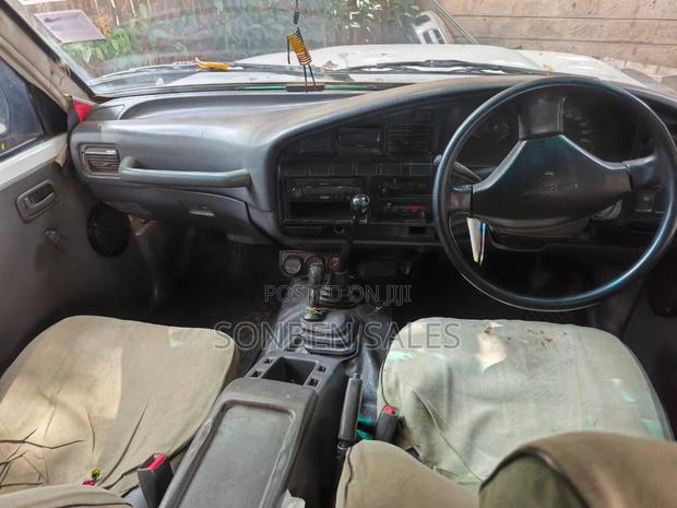 Toyota Land Cruiser 1992 White