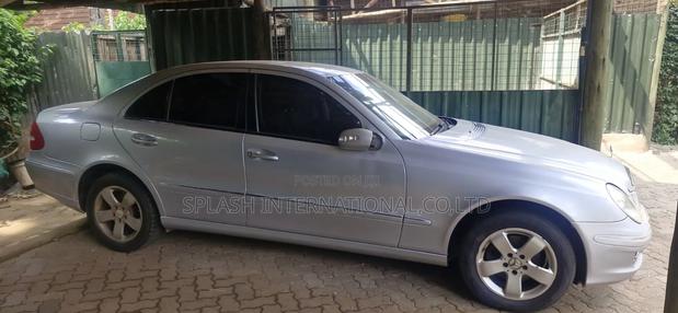 Mercedes-Benz E200 2006 Silver