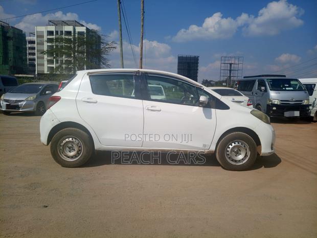 Toyota Vitz 2011 White