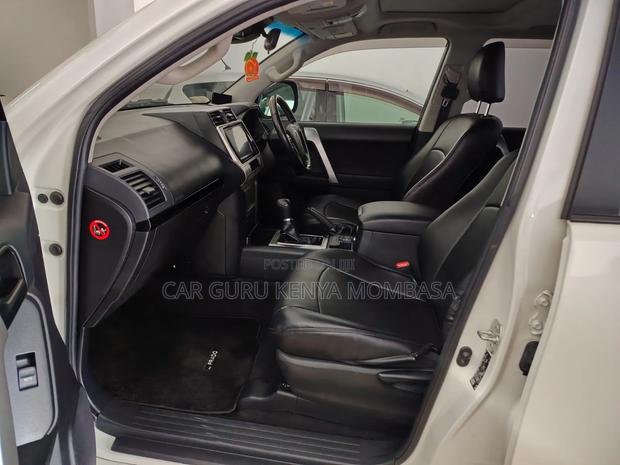 Toyota Land Cruiser Prado 2018 White