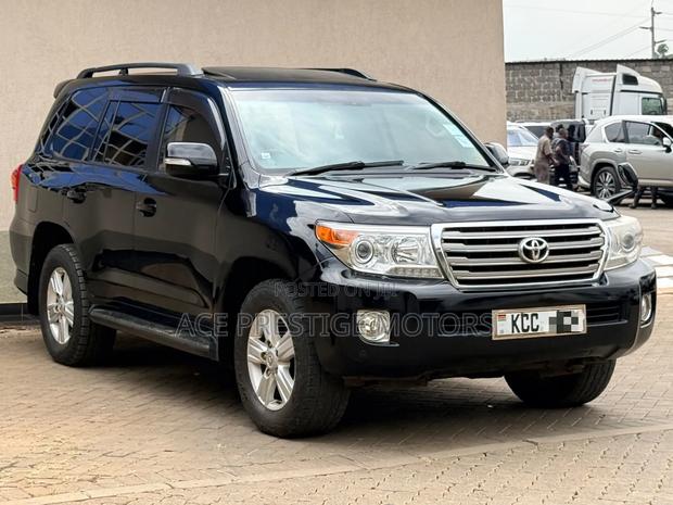 Toyota Land Cruiser Prado 2012 Black