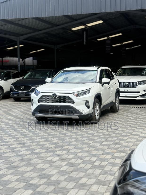 Toyota RAV4 2019 White