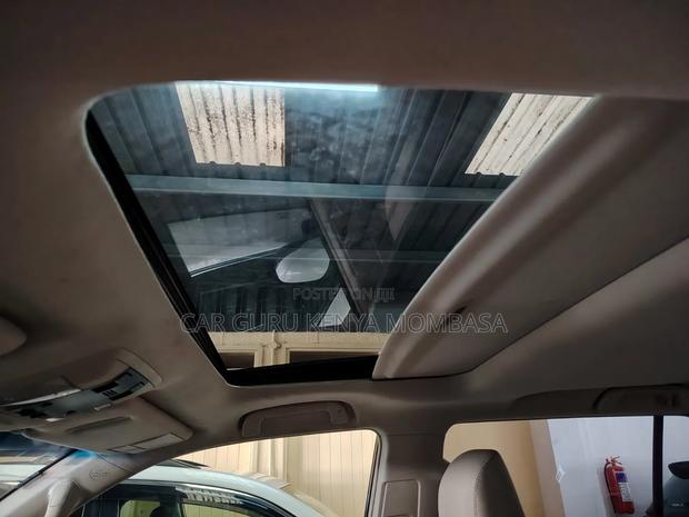 Toyota Land Cruiser Prado 2018 White
