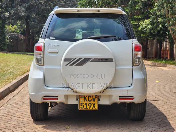 Toyota Rush 1.5 AWD 2012 White