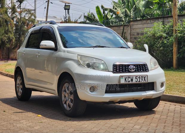 Toyota Rush 1.5 AWD 2012 White
