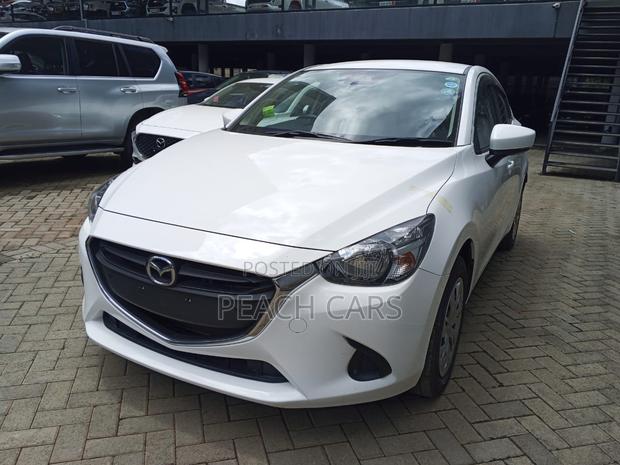 Toyota Vitz 2013 White