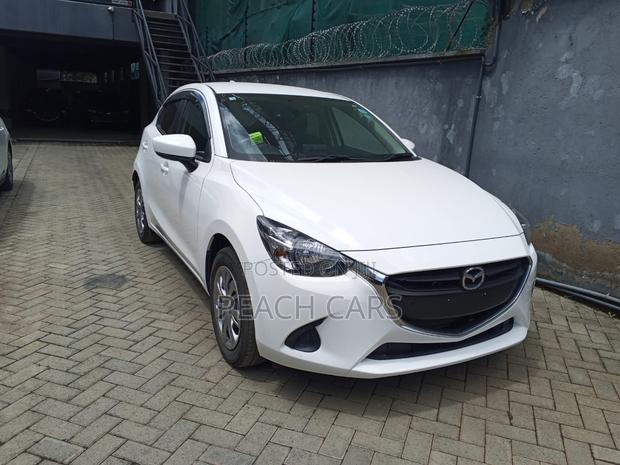 Toyota Vitz 2013 White