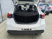 Toyota Vitz 2013 White for sale