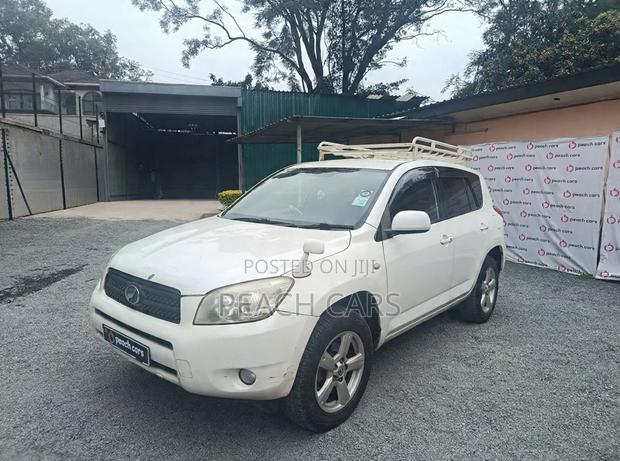 Toyota RAV4 2007 White