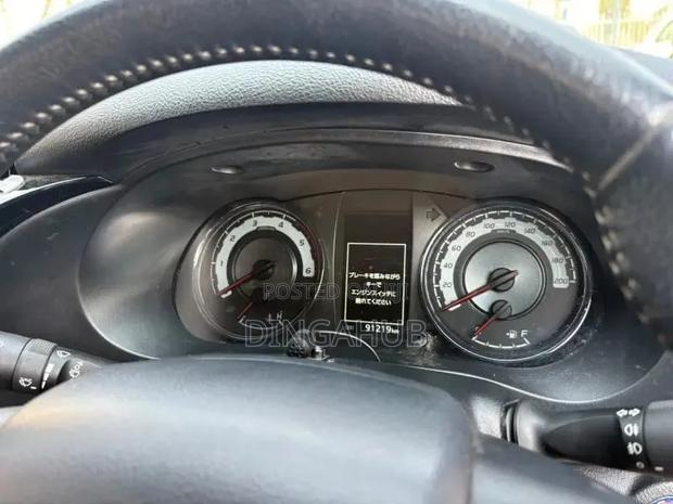 Toyota Hilux 2019 Black