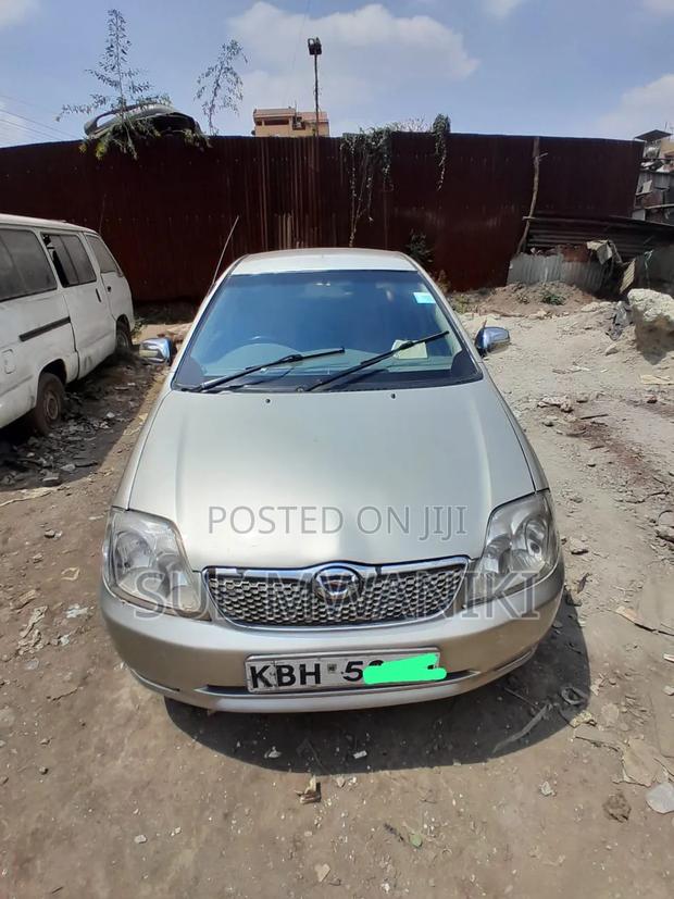 Toyota Corolla 2002 Gold