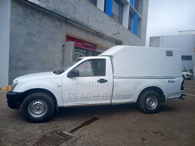 Isuzu D-MAX 2008 White