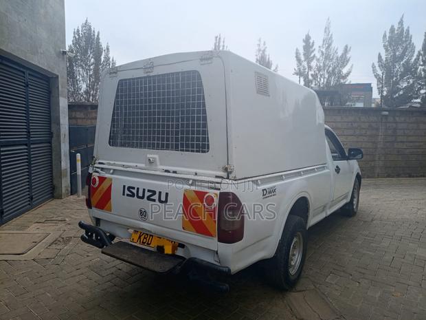 Isuzu D-MAX 2008 White