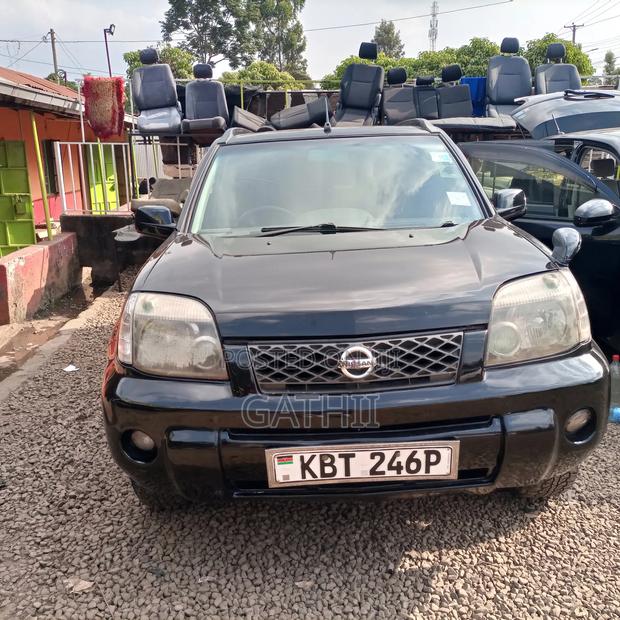 Nissan X-Trail 2002 Black