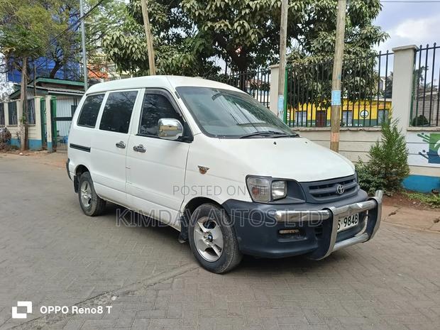 Toyota TownAce 2005 Off white