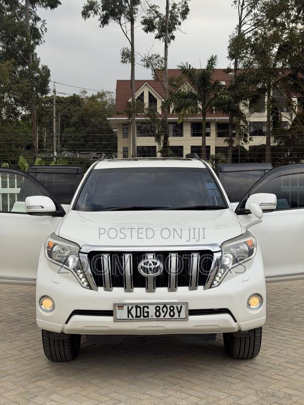 Toyota Land Cruiser Prado 2016 White