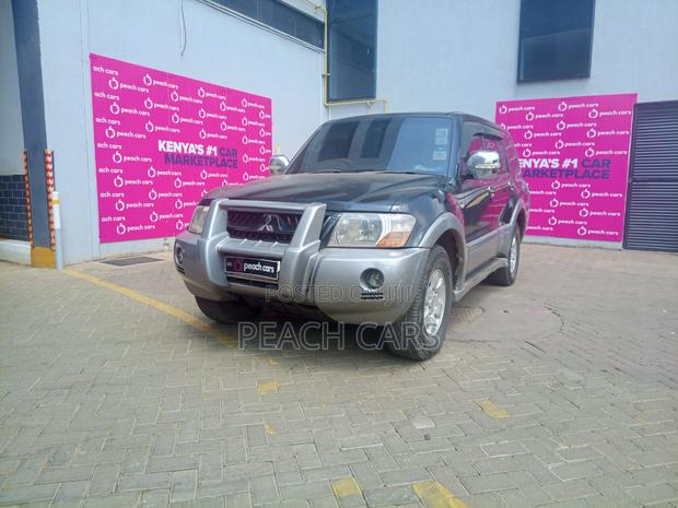 Mitsubishi Pajero 2004 Black