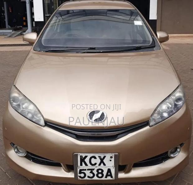Toyota Wish 2012