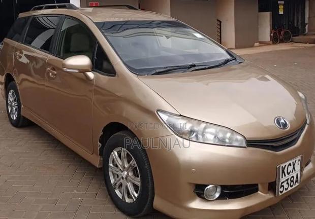 Toyota Wish 2012