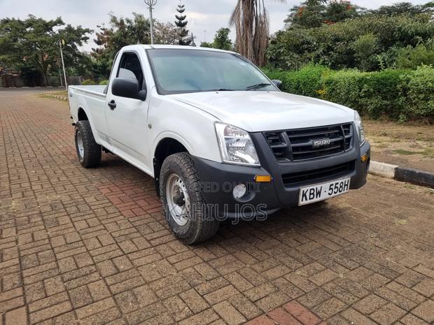 Isuzu D-MAX 2013 Off white