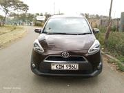 Toyota Sienta 2016 Brown for sale