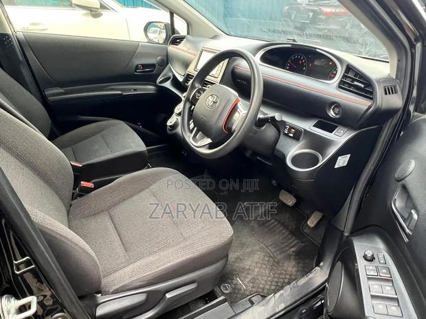 Toyota Sienta 2020 Black