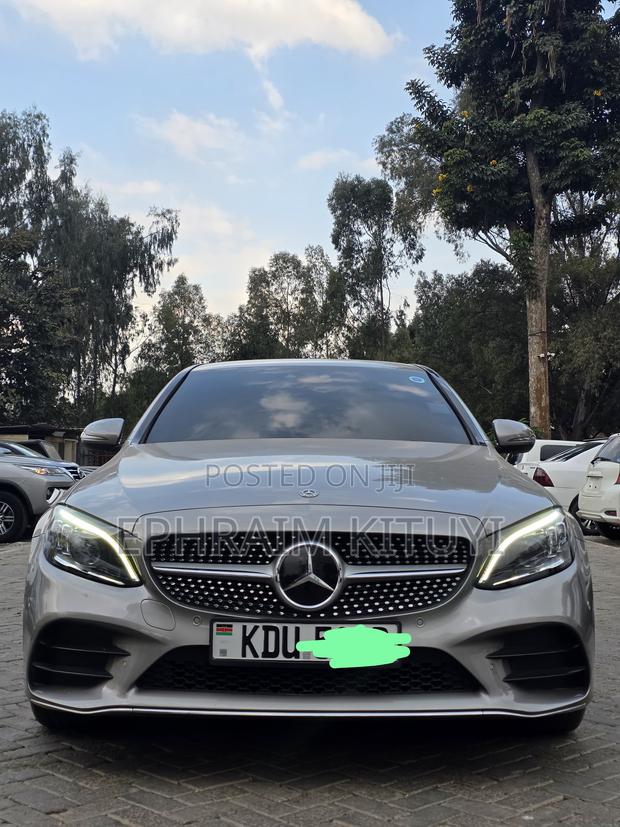 Mercedes-Benz C200 2018 Silver