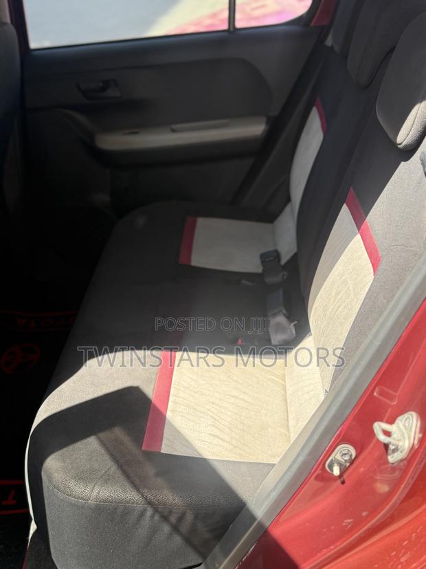 Toyota Passo 1.0 FWD 2017 Red