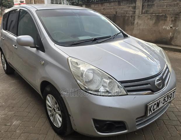 Nissan Note 2011 Silver