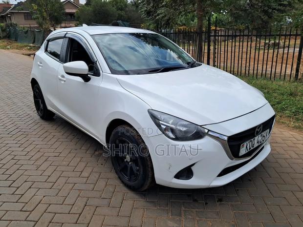 Mazda Demio 2017 White