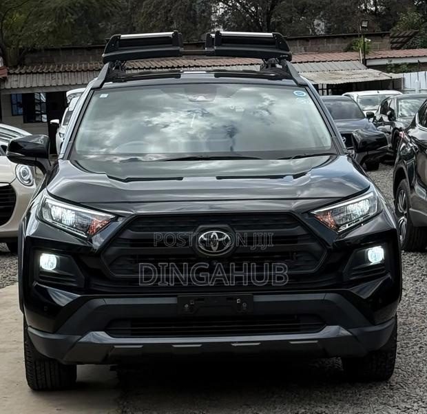 Toyota RAV4 2021 Black