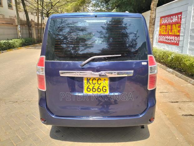 Toyota Noah 2008 Blue