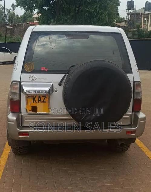 Toyota Land Cruiser Prado 2.7 16V 5dr 2000 Beige