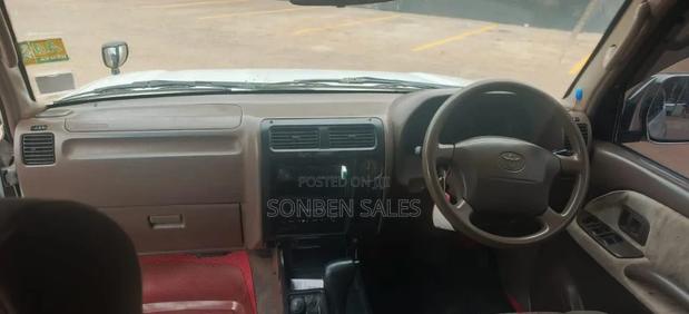 Toyota Land Cruiser Prado 2.7 16V 5dr 2000 Beige