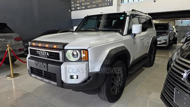 Toyota Land Cruiser Prado 2024 Teal