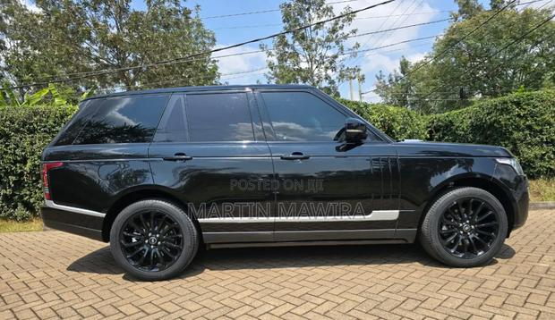 Land Rover Range Rover Vogue 2015 Black