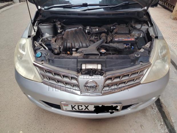 Nissan Tiida 2012 Silver