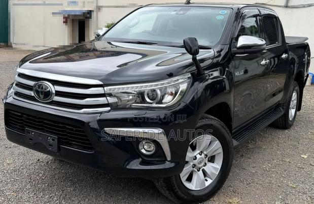 Toyota Hilux 2020 Matt Black