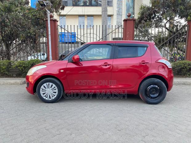 Suzuki Swift 2011 Red