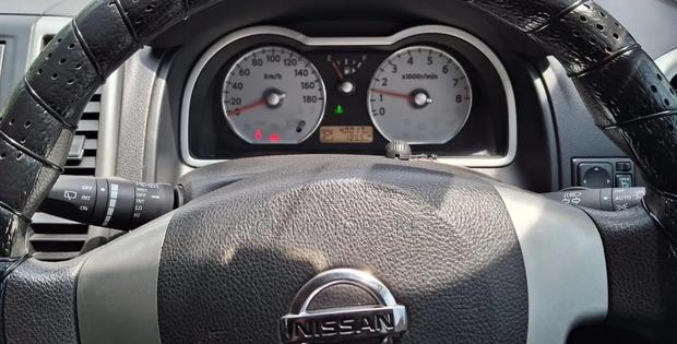 Nissan Wingroad 2017 White