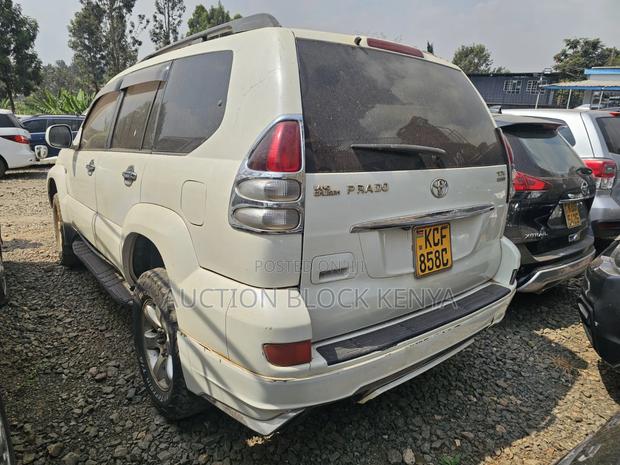 Toyota Land Cruiser Prado 2008 White