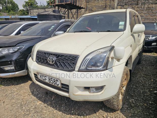 Toyota Land Cruiser Prado 2008 White