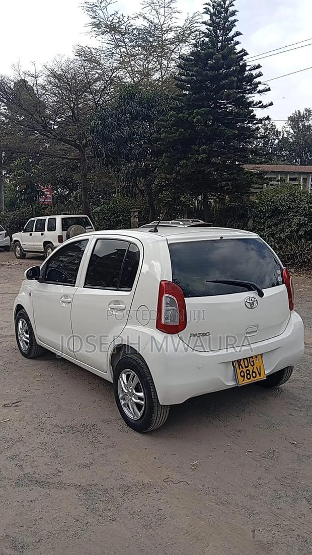 Toyota Passo 2014 Off white