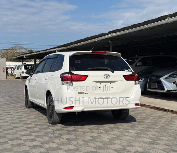 Toyota Corolla Fielder 2020 White