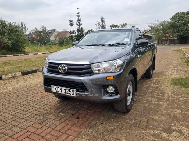 Toyota Hilux 2023