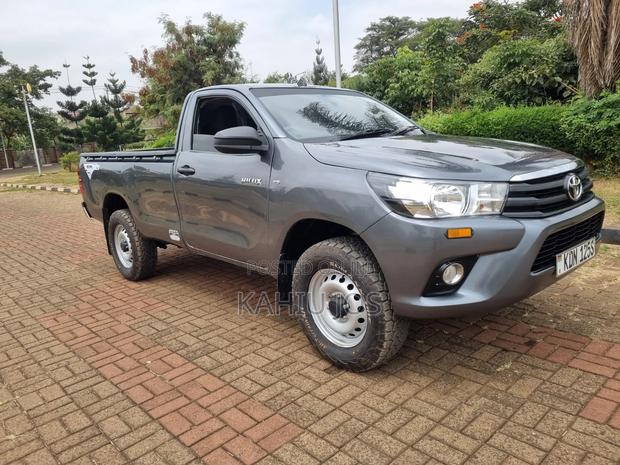 Toyota Hilux 2023