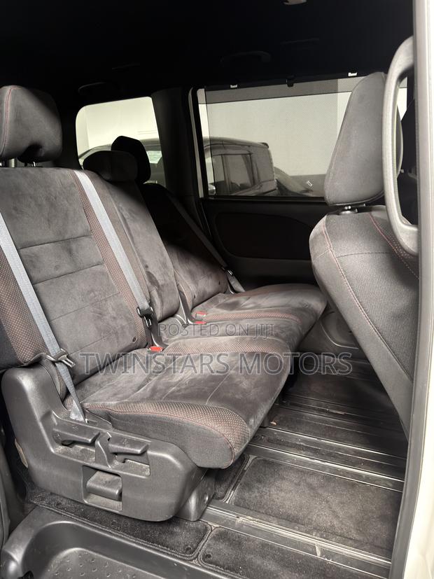 Nissan Serena 2020 White